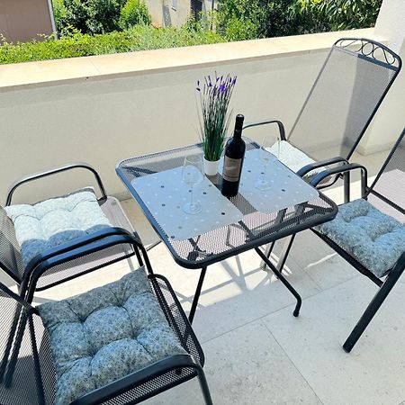 Apartments & Rooms Petra Задар Екстериор снимка