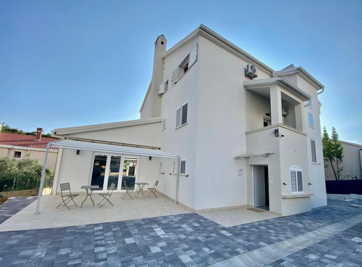 Apartments & Rooms Petra Задар Екстериор снимка