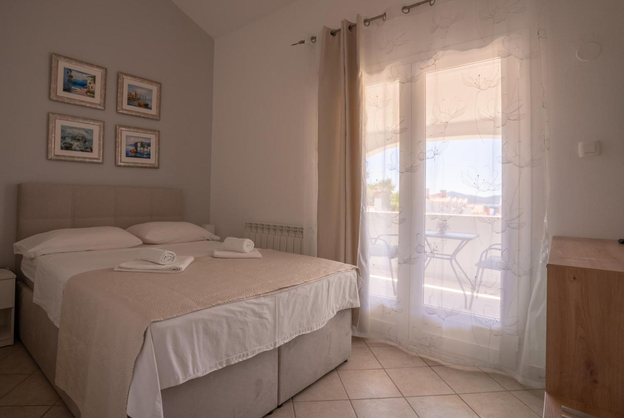 Apartments & Rooms Petra Задар Екстериор снимка