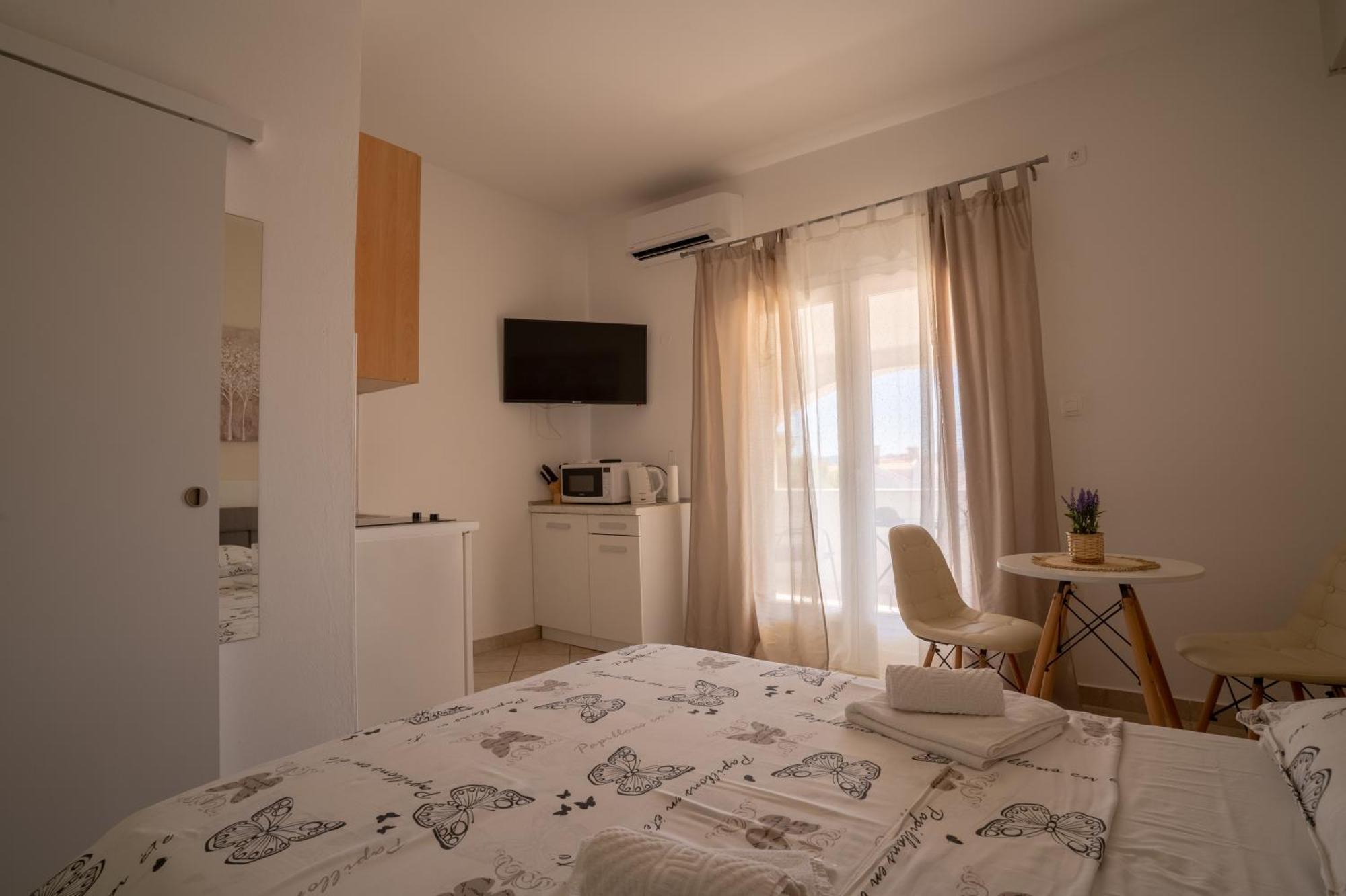 Apartments & Rooms Petra Задар Екстериор снимка